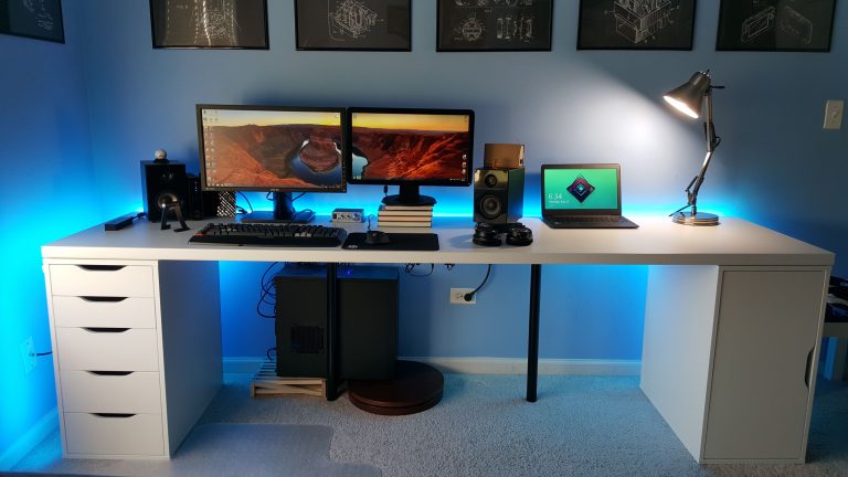 The Perfect Gaming Desk: Boost Your Setup with the Right Features